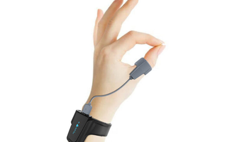 O2 Pulse Oximeter with Smart Reminder Blood Oxygen Saturation Monitor for SpO2 and Heart Rate Tracking Continuously, Bluetooth Finger Ring with Free APP &PC Report
