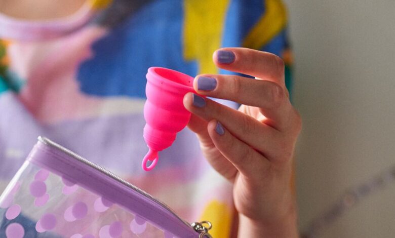 Collapsible Disposable Menstrual Cups for Beginners, Small Menstrual Cup, Period Cup for Teens-Lily Cup One