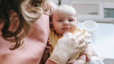 How To Combine Breastfeeding And Pumping Schedule & More